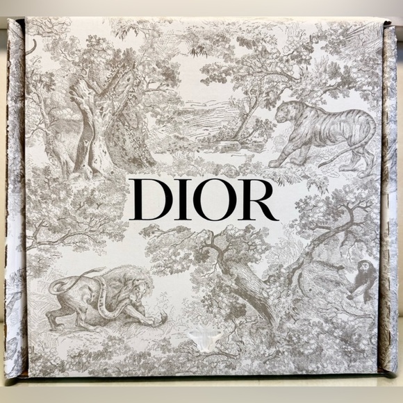 Christian Dior purple Flower Scarf with original box - Picture 6 of 6